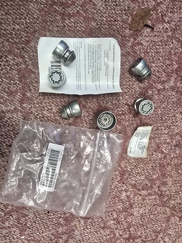 Suzuki jimny locking - wheel, nut